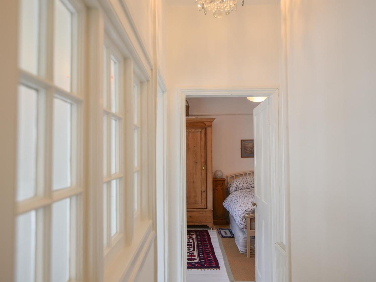 Naunton Cottage Lyme Regis Zewnętrze zdjęcie